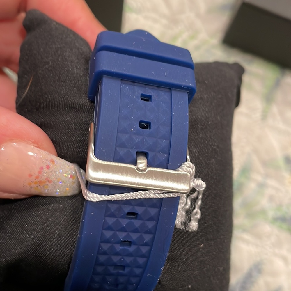 BNWT - Sexy Coach watch with adjustable strap - Picture 4 of 6